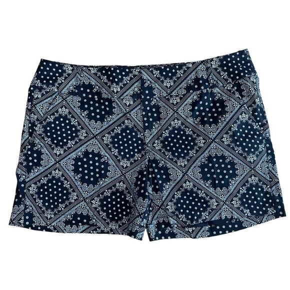 One 5 One Flat Front Bandana Print Shorts Black/White size 22 Boho Hippie Beach - Picture 1 of 10